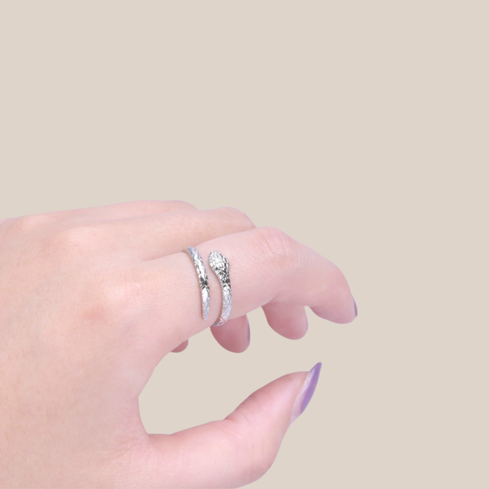 Taby Adjustable Ring