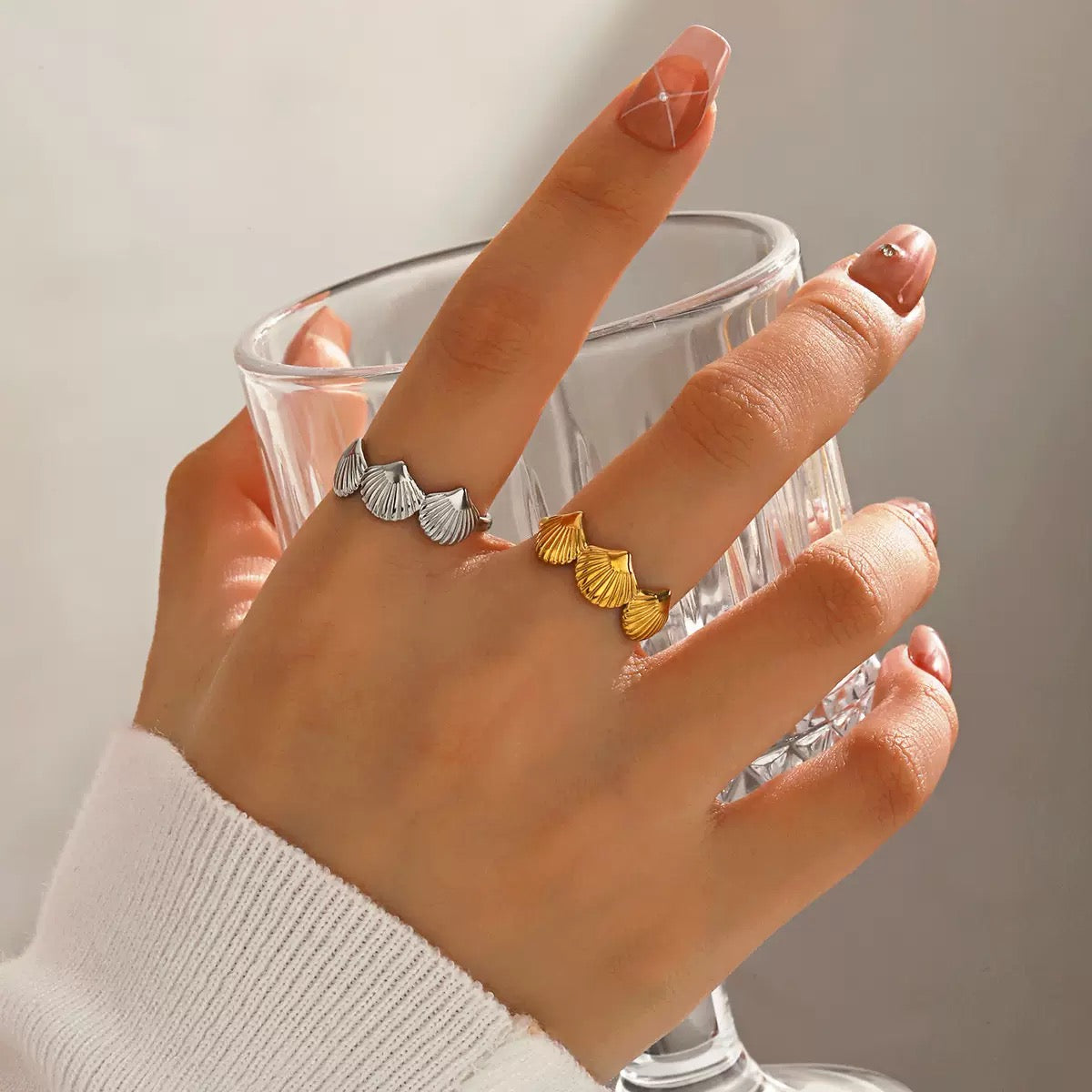 Gina Shell adjustable Ring