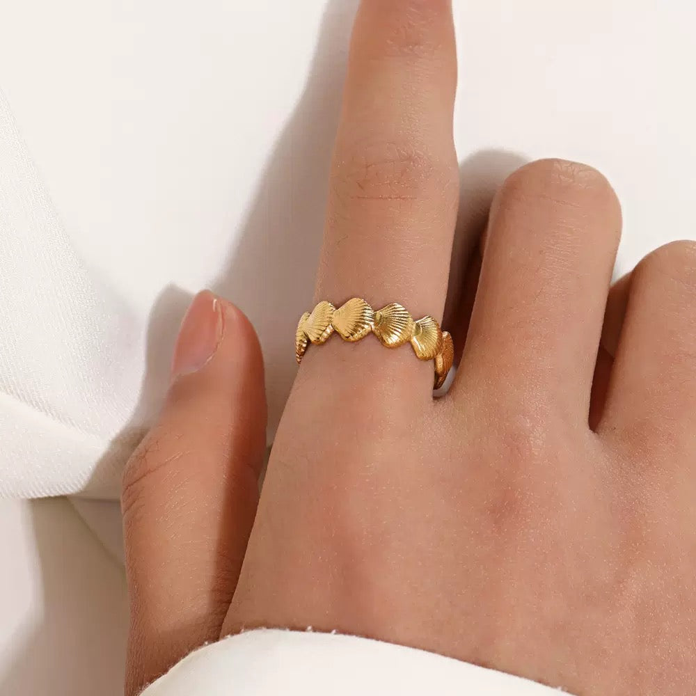 Chloe Shell Adjustable Ring