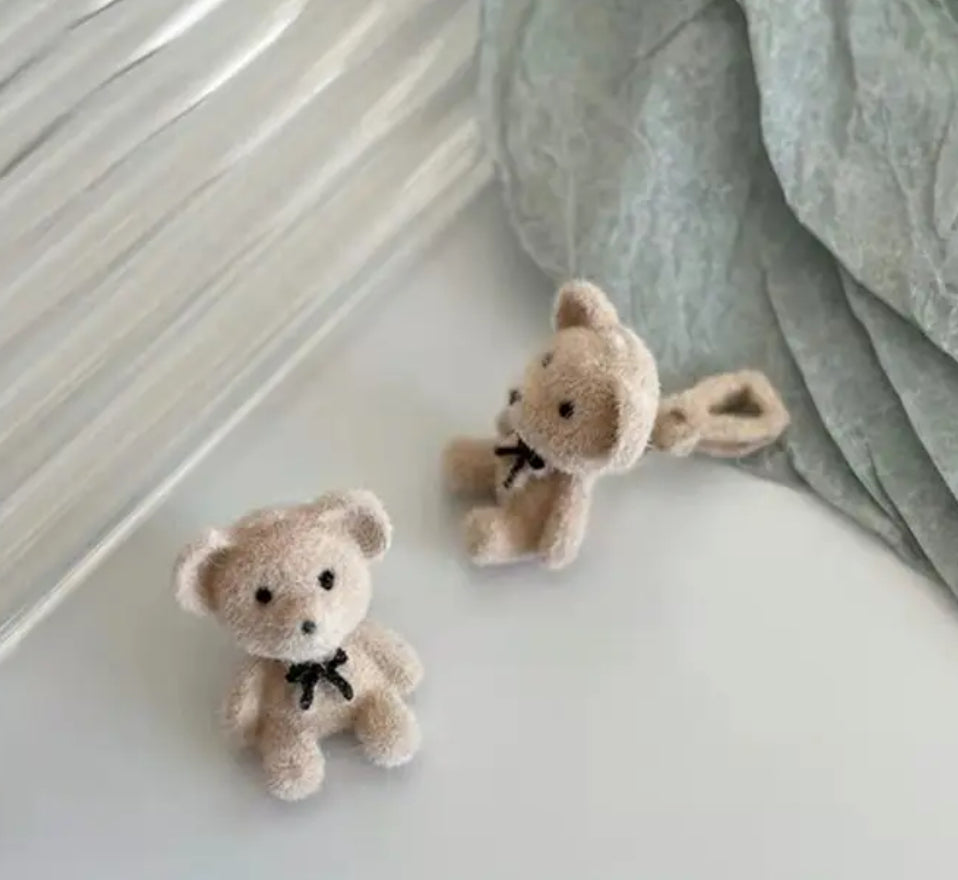 Kara Teddy Clip on Earring