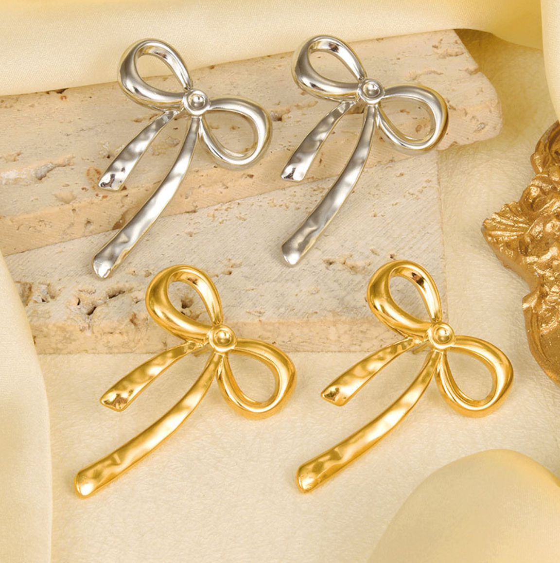 Collete Bow Earring