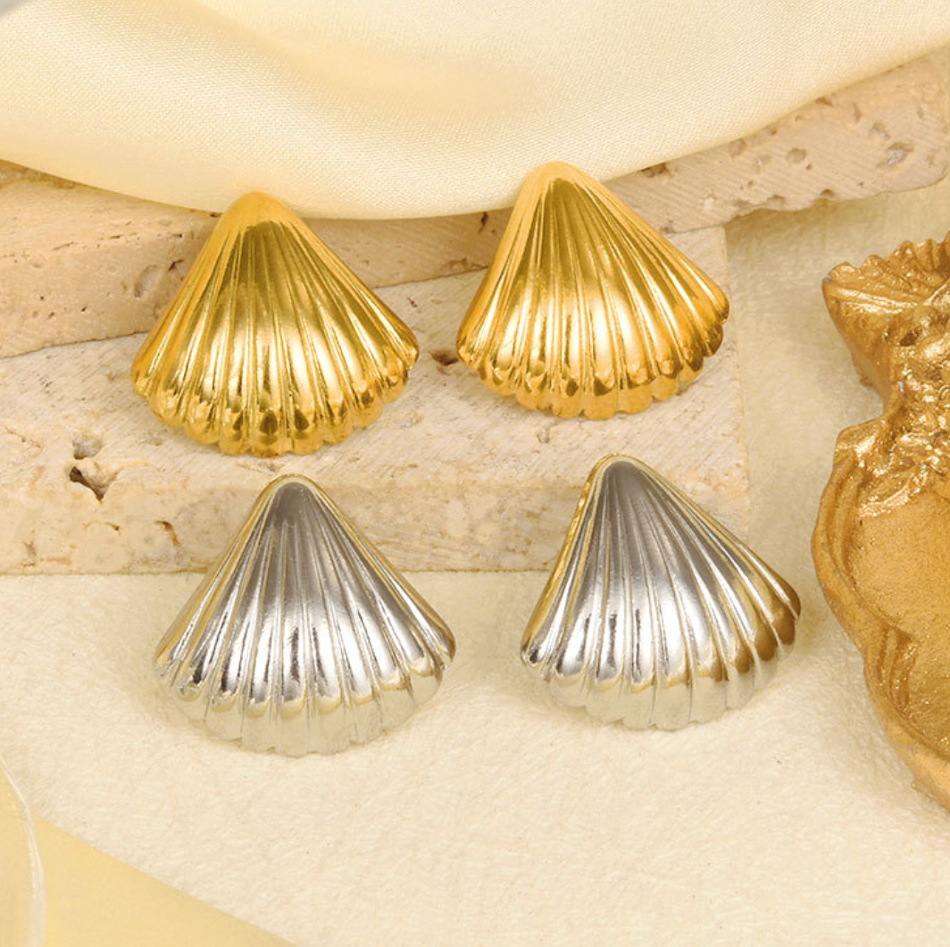 Georgie Shell Earring