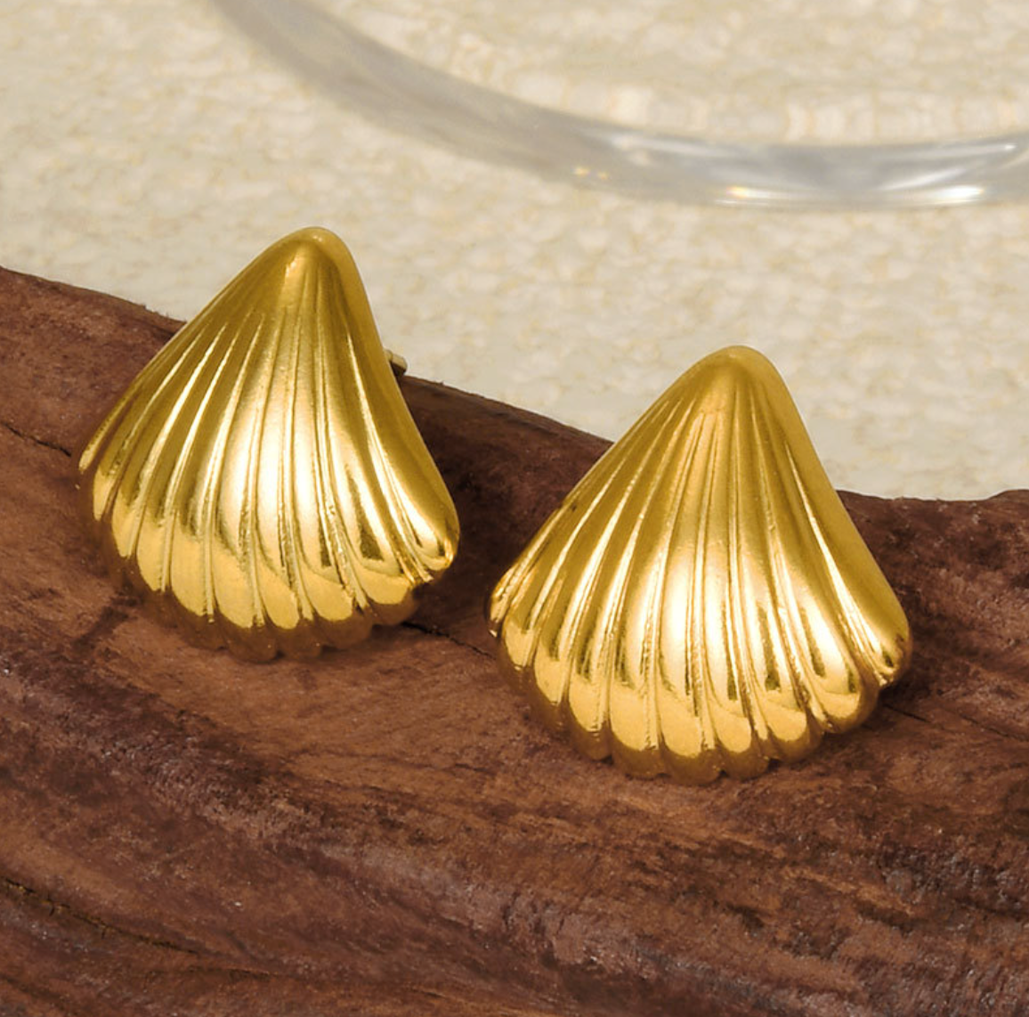 Georgie Shell Earring