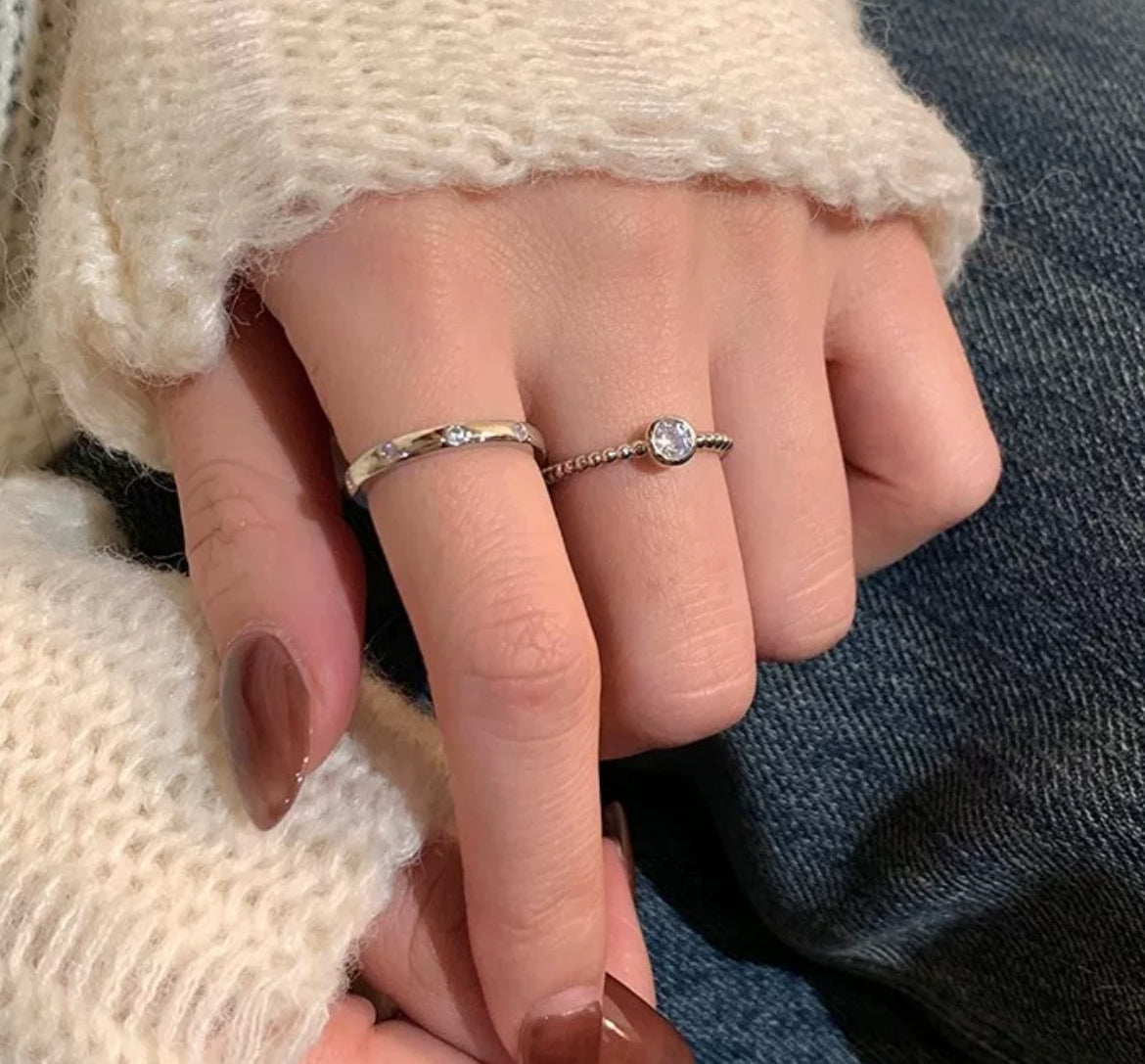 Della Clear Stone Adjustable ring
