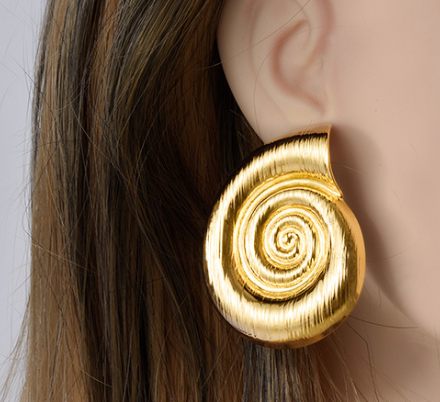Shell Earring