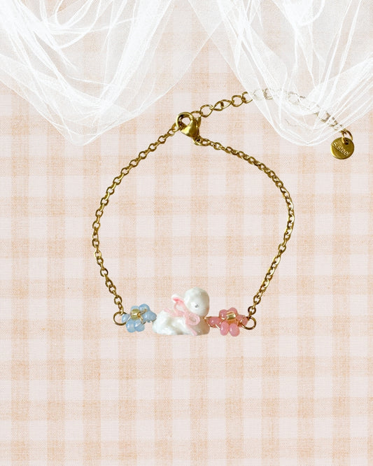 Little Meadow Friends —Baby Lamb & Flower Bracelet Gold