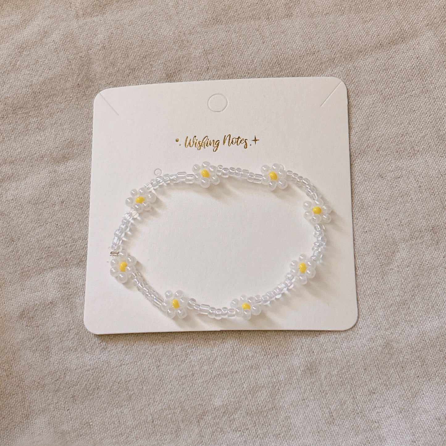 Daisy Clear Beaded Flower Bracelet